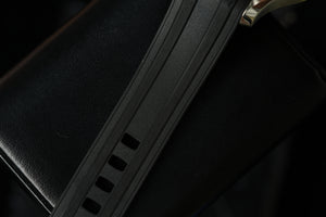 Omega Seamaster Professional 300M Black Wave 210.32.42.20.01.001 2023