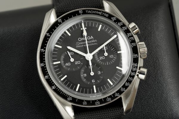 2024 Omega Speedmaster Moonwatch Professional Hesalite 42mm 310.32.42.50.01.001