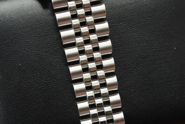 2005 Rolex Datejust 36mm 116234 "Blue Roman Anniversary Dial" - Image 3